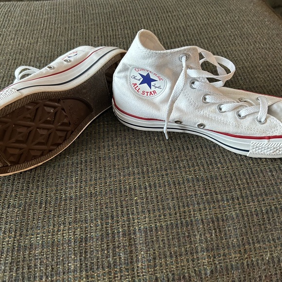 Unisex converse - Picture 2 of 3